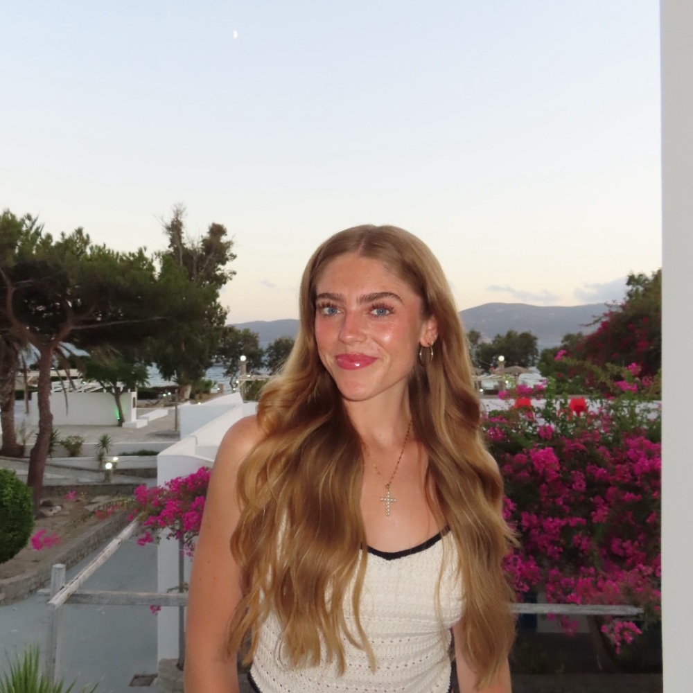 Meet your Posher, Emma